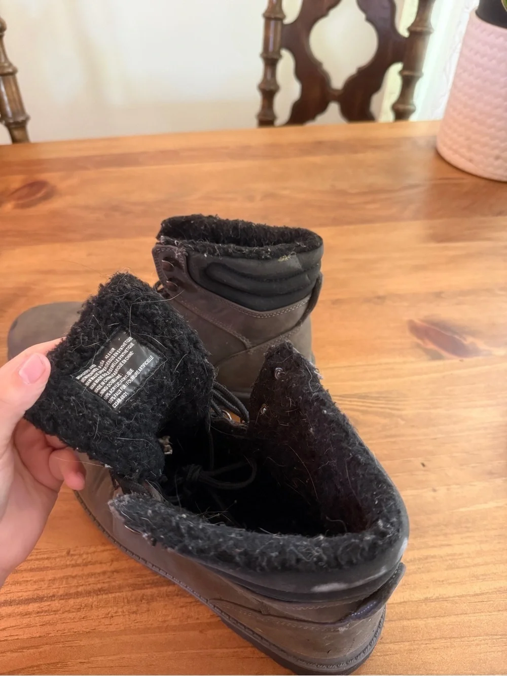 Lugz classic gray